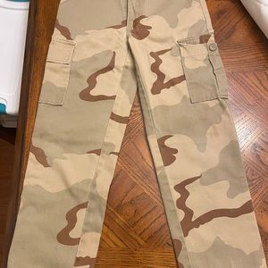 Vintage Desert Storm Military Style Camo Pants. Youth Size 8.